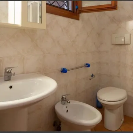 Airport-free Shuttle Night-pool Azzurro Wi Fi Air Cond Wash Machine Parking Included In Price