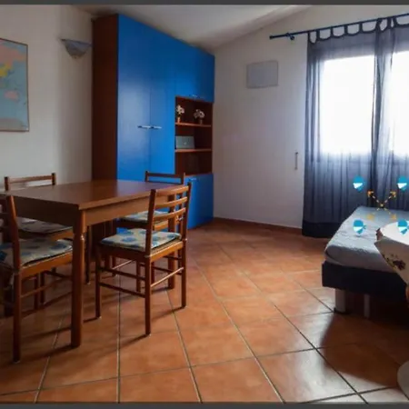 Airport-taxi-pool-marina-air Cond-wi Fi-wash Machine-parking Appartamento Olbia