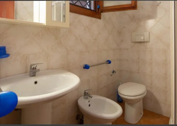 Airport-free Shuttle Night-pool Azzurro Wi Fi Air Cond Wash Machine Parking Included In Price