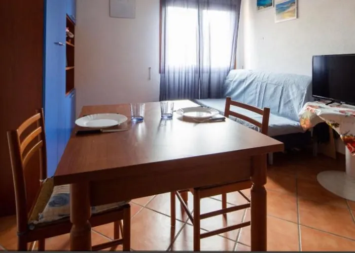 Airport-free Shuttle Night-pool Azzurro Wi Fi Air Cond Wash Machine Parking Included In Price *