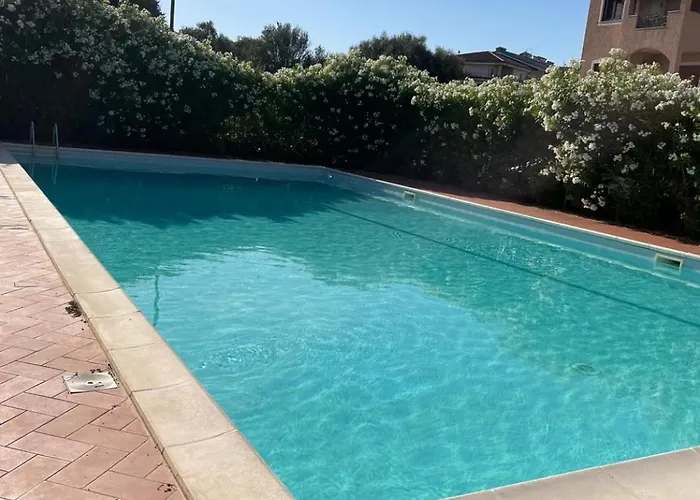 Airport-free Shuttle Night-pool Azzurro Wi Fi Air Cond Wash Machine Parking Included In Price Appartement Olbia